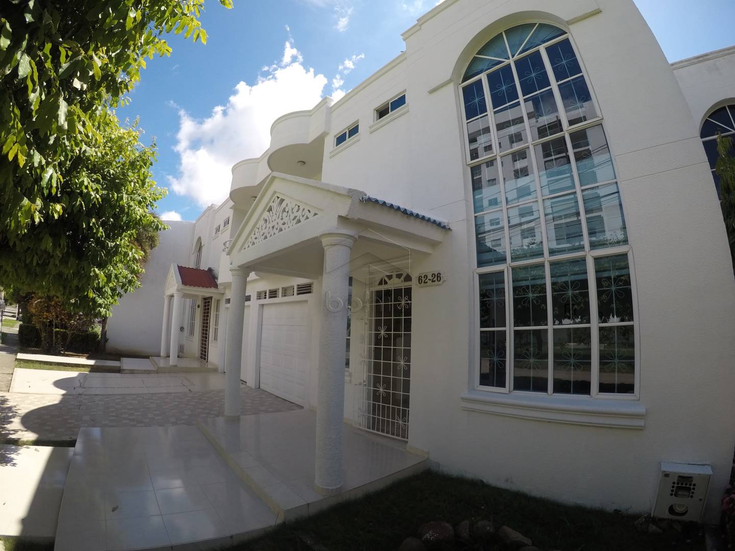 Casa en venta en La Castellana, Montería · foto 2 de 24