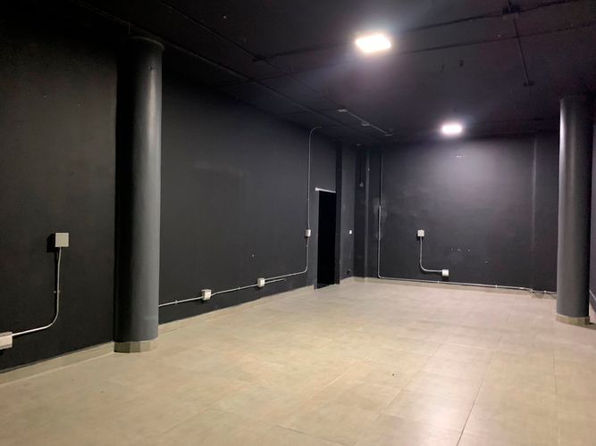 Local en arriendo en El Poblado, Medellín, 270 m² · foto 2 de 12