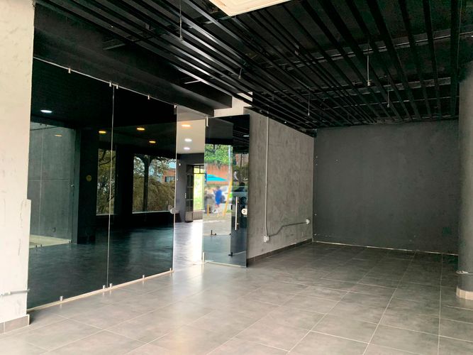 Local en arriendo en El Poblado, Medellín, 270 m² · foto 3 de 12