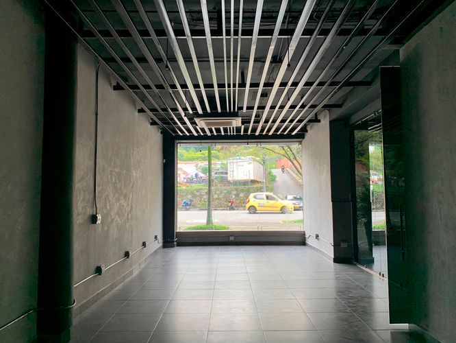 Local en arriendo en El Poblado, Medellín, 270 m² · foto 11 de 12