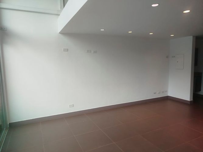 Oficina en arriendo en El Poblado, Medellín, 90 m² · foto 4 de 15