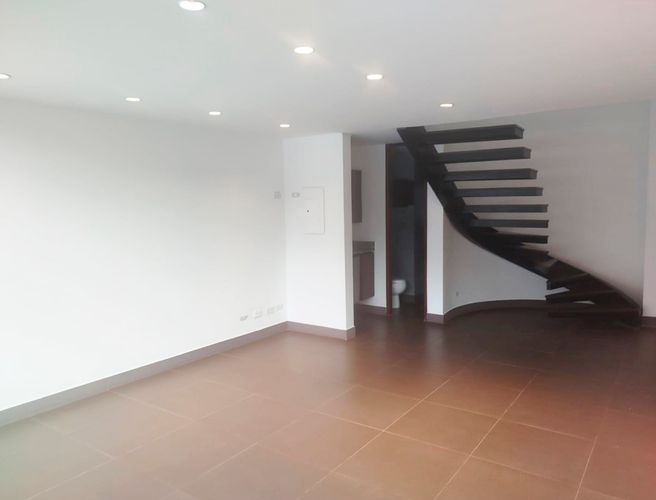 Oficina en arriendo en El Poblado, Medellín, 90 m² · foto 5 de 15