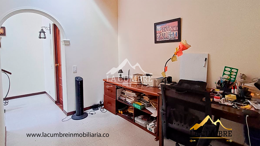 Casa de 4 alcobas en venta en Las Brujas, Envigado, 163 m² · foto 7 de 9