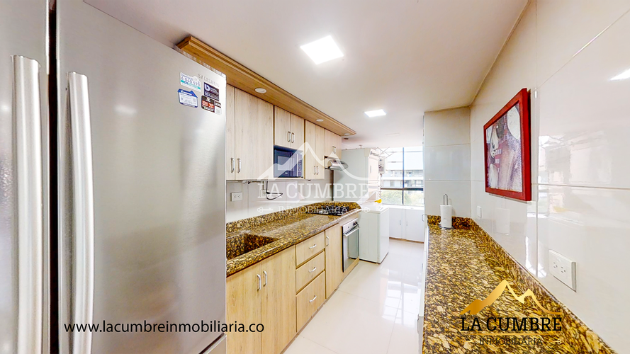 Apartamento en venta en El Poblado, Medellín · foto 6 de 13