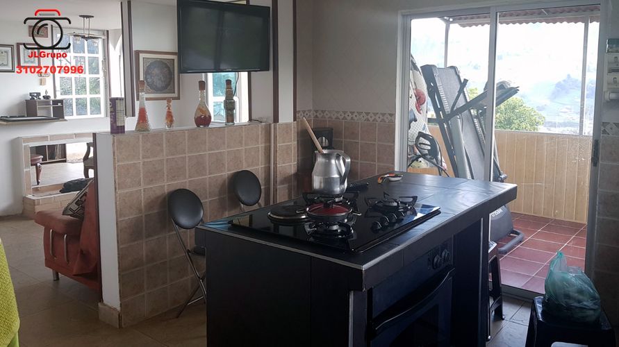 Casa de 4 alcobas en venta en Altamar, Bogotá, 180 m² · foto 8 de 21