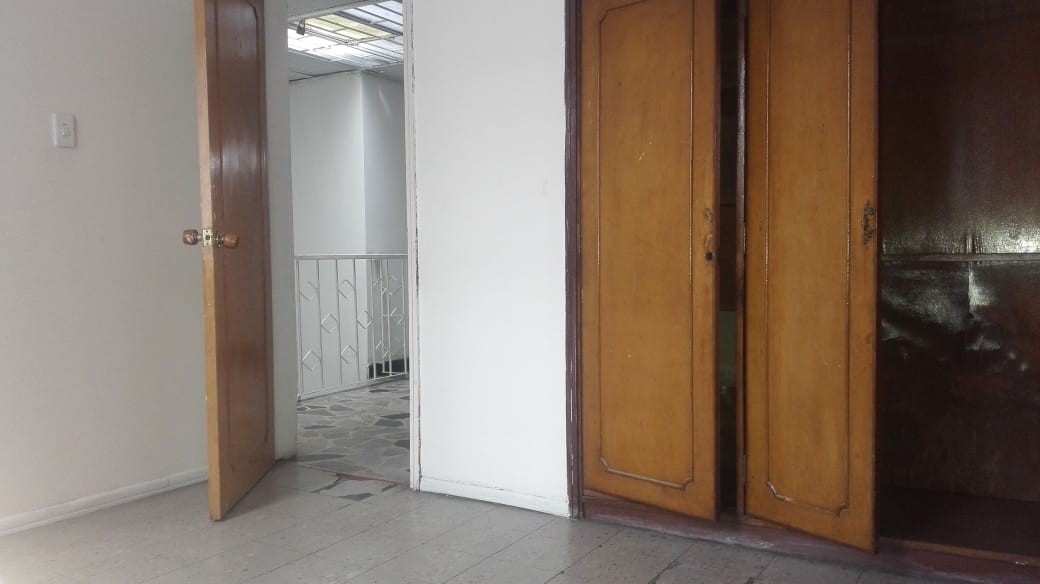 Casa en venta en Normandia, Bogotá · foto 11 de 24