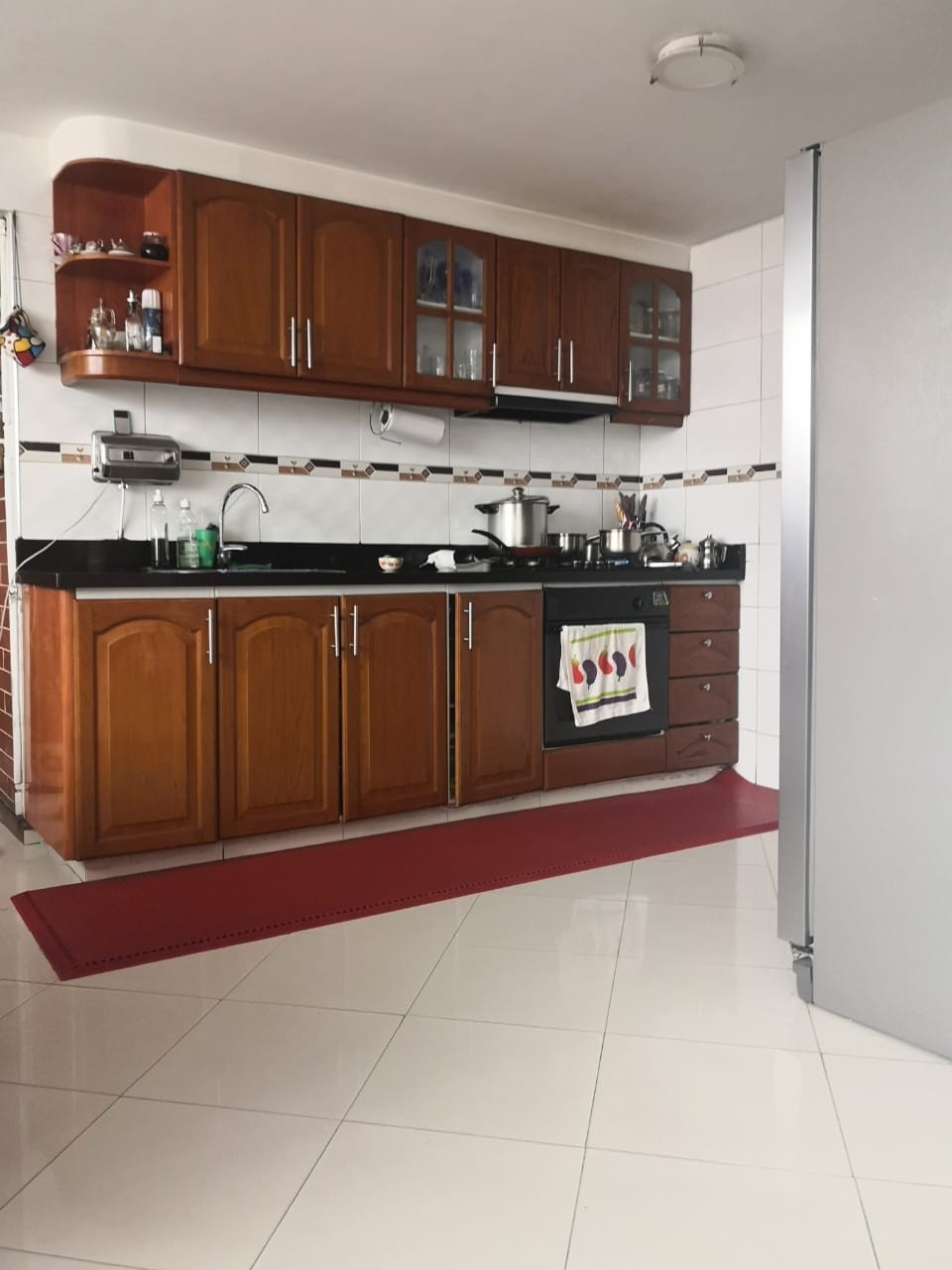 Casa en venta en Pontevedra, Bogotá · foto 3 de 24