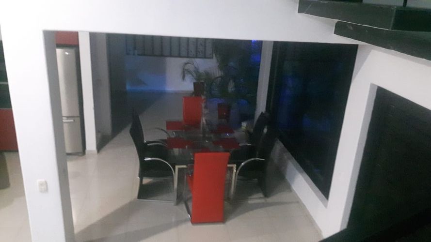 Casa de 3 alcobas en venta en Ricaurte, 550 m² · foto 9 de 24