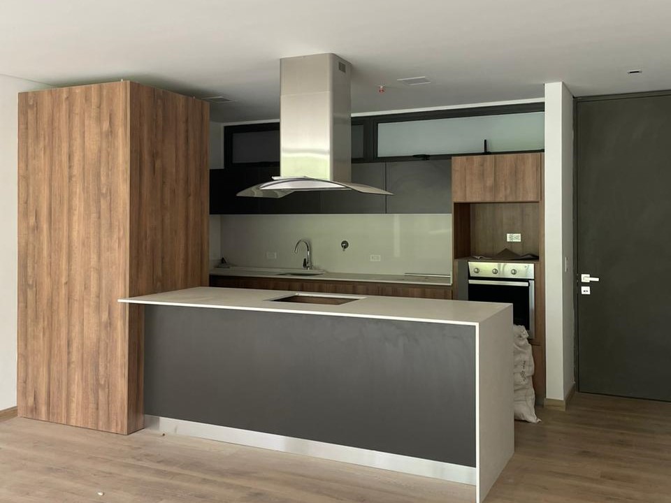Apartamento en venta en Altos Del Poblado, Medellín · foto 4 de 24