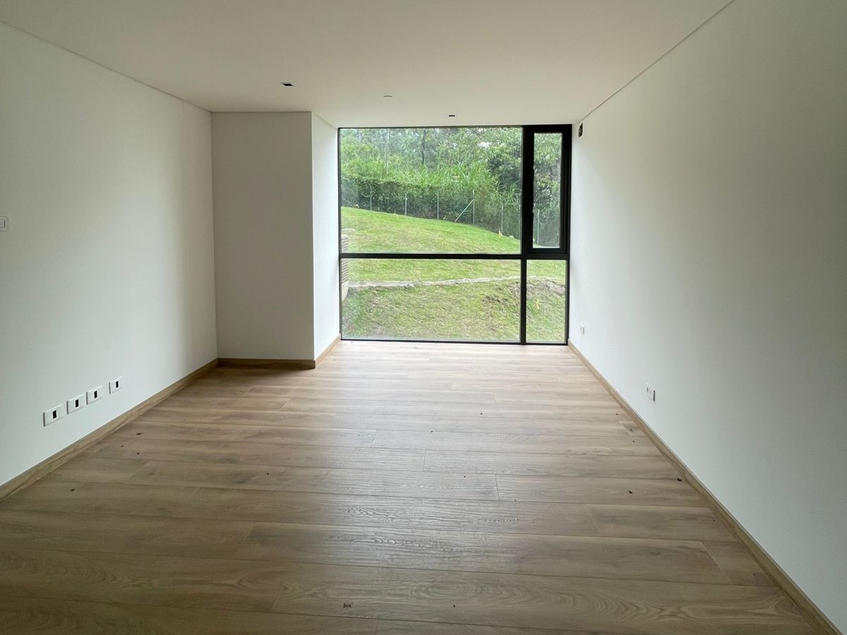 Apartamento en venta en Altos Del Poblado, Medellín · foto 7 de 24