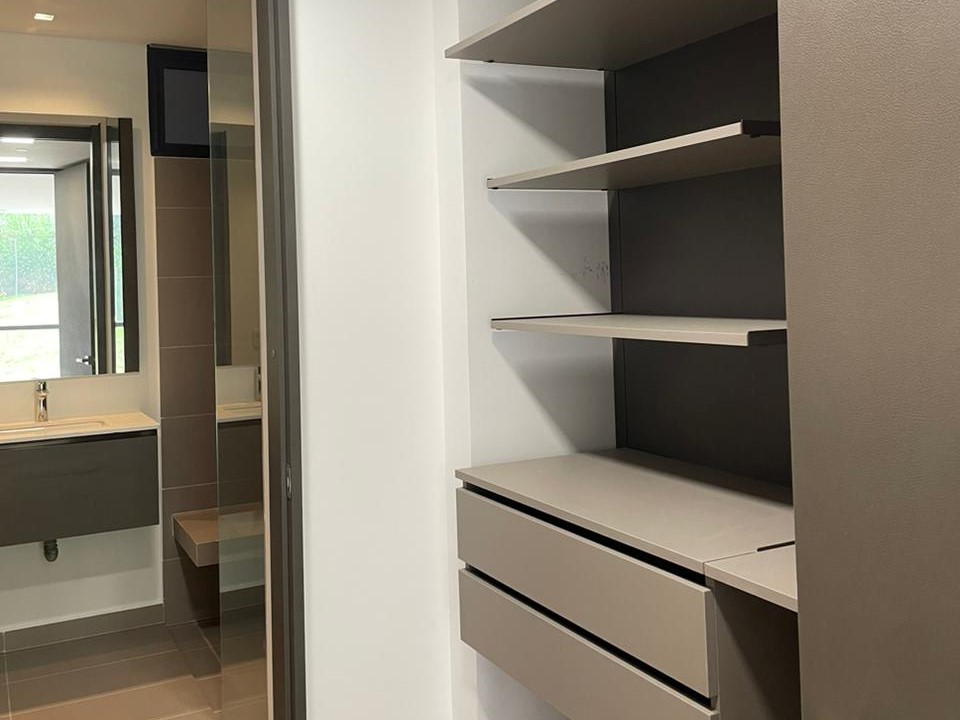 Apartamento en venta en Altos Del Poblado, Medellín · foto 14 de 24