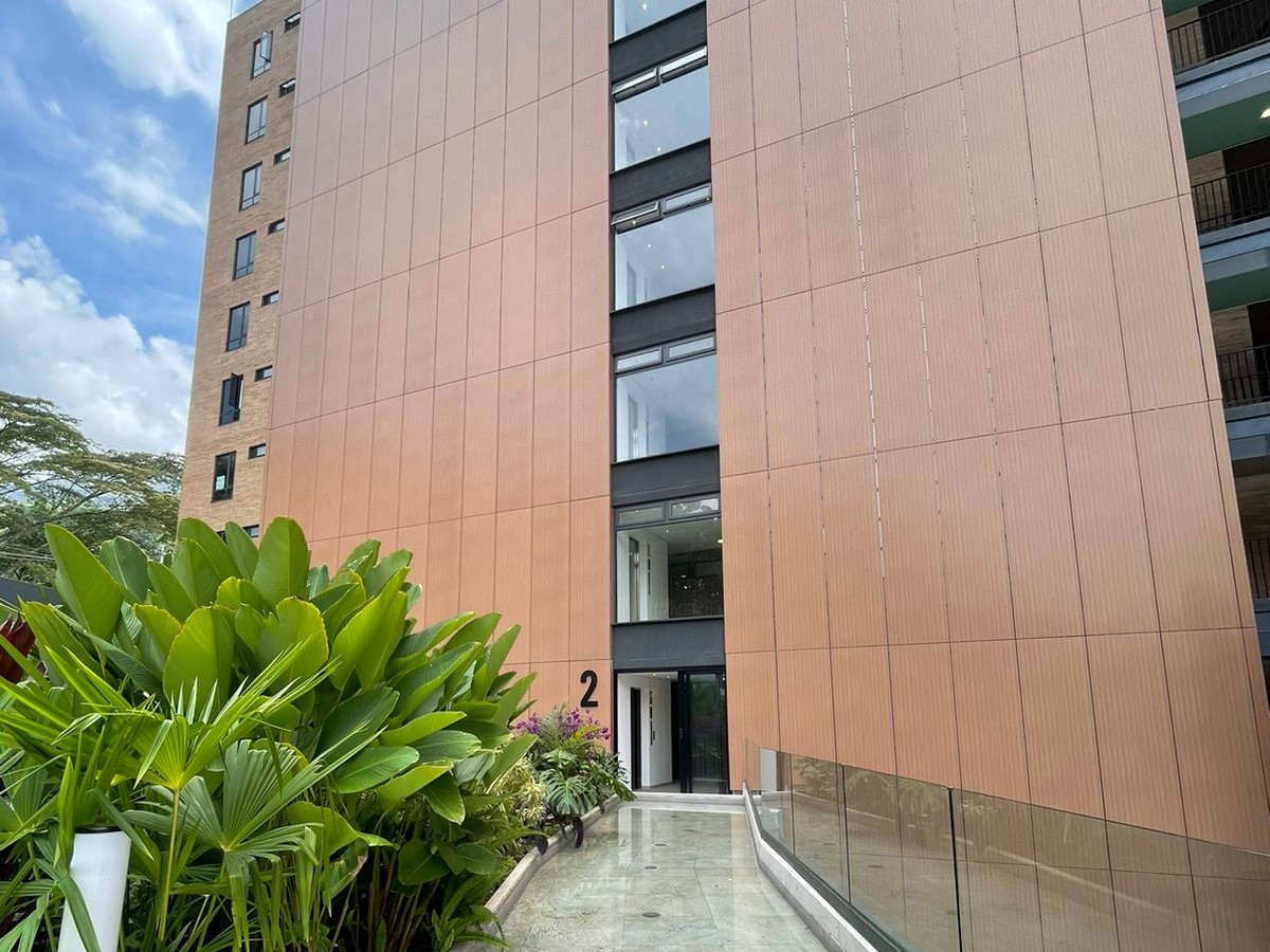 Apartamento en venta en Altos Del Poblado, Medellín · foto 16 de 24