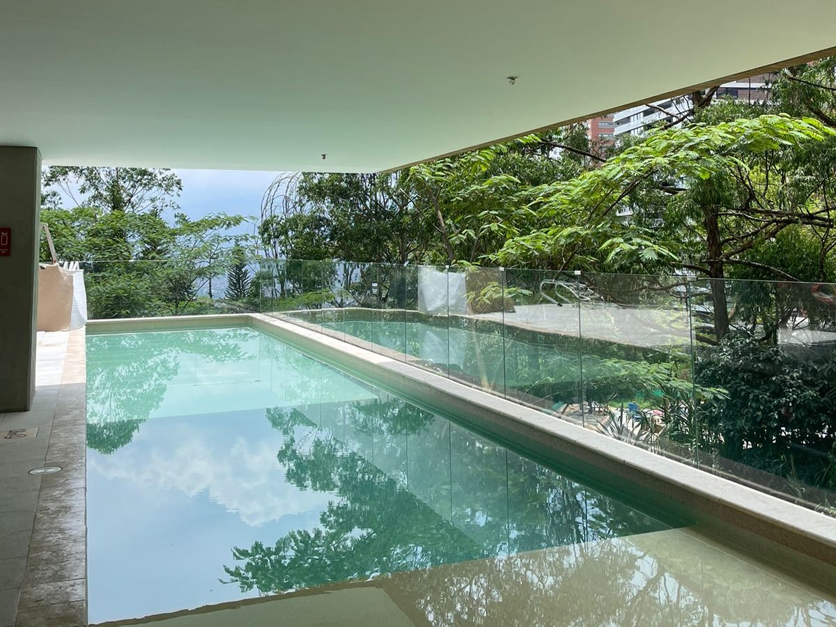 Apartamento en venta en Altos Del Poblado, Medellín · foto 20 de 24