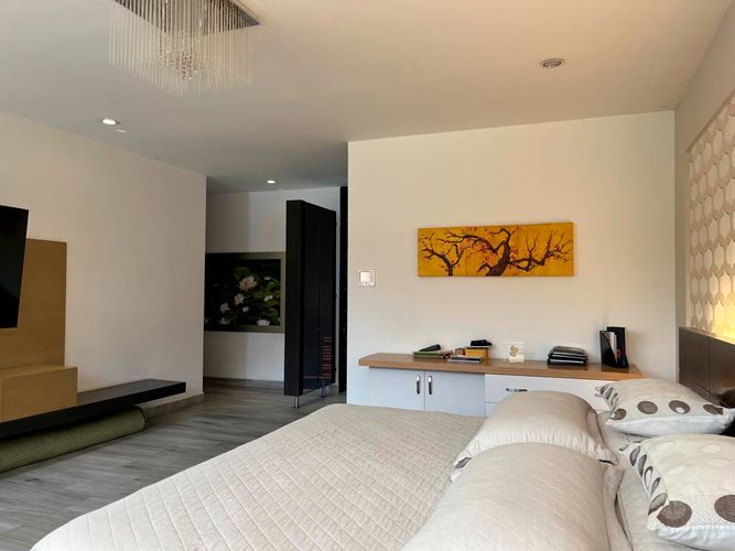 Apartamento de 3 alcobas en arriendo en El Poblado, Medellín, 253 m² · foto 4 de 19