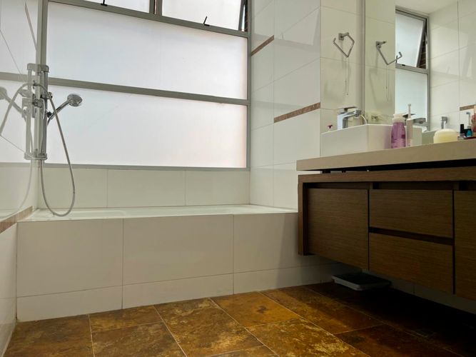 Apartamento de 3 alcobas en arriendo en El Poblado, Medellín, 253 m² · foto 6 de 19