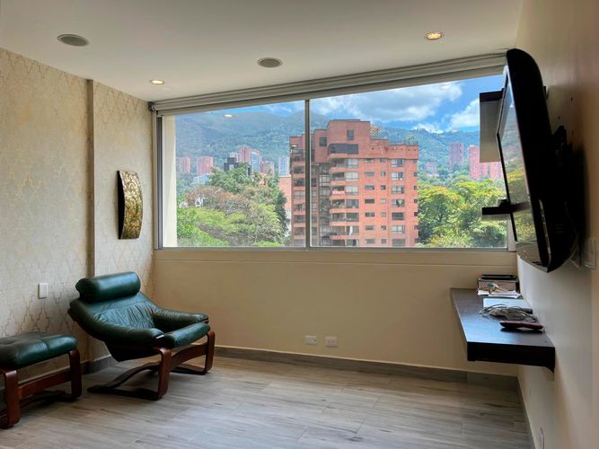 Apartamento de 3 alcobas en arriendo en El Poblado, Medellín, 253 m² · foto 7 de 19