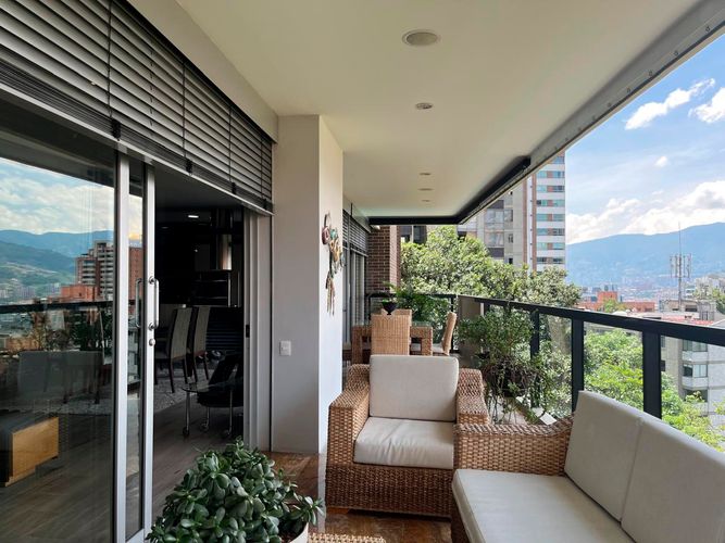 Apartamento de 3 alcobas en arriendo en El Poblado, Medellín, 253 m² · foto 15 de 19