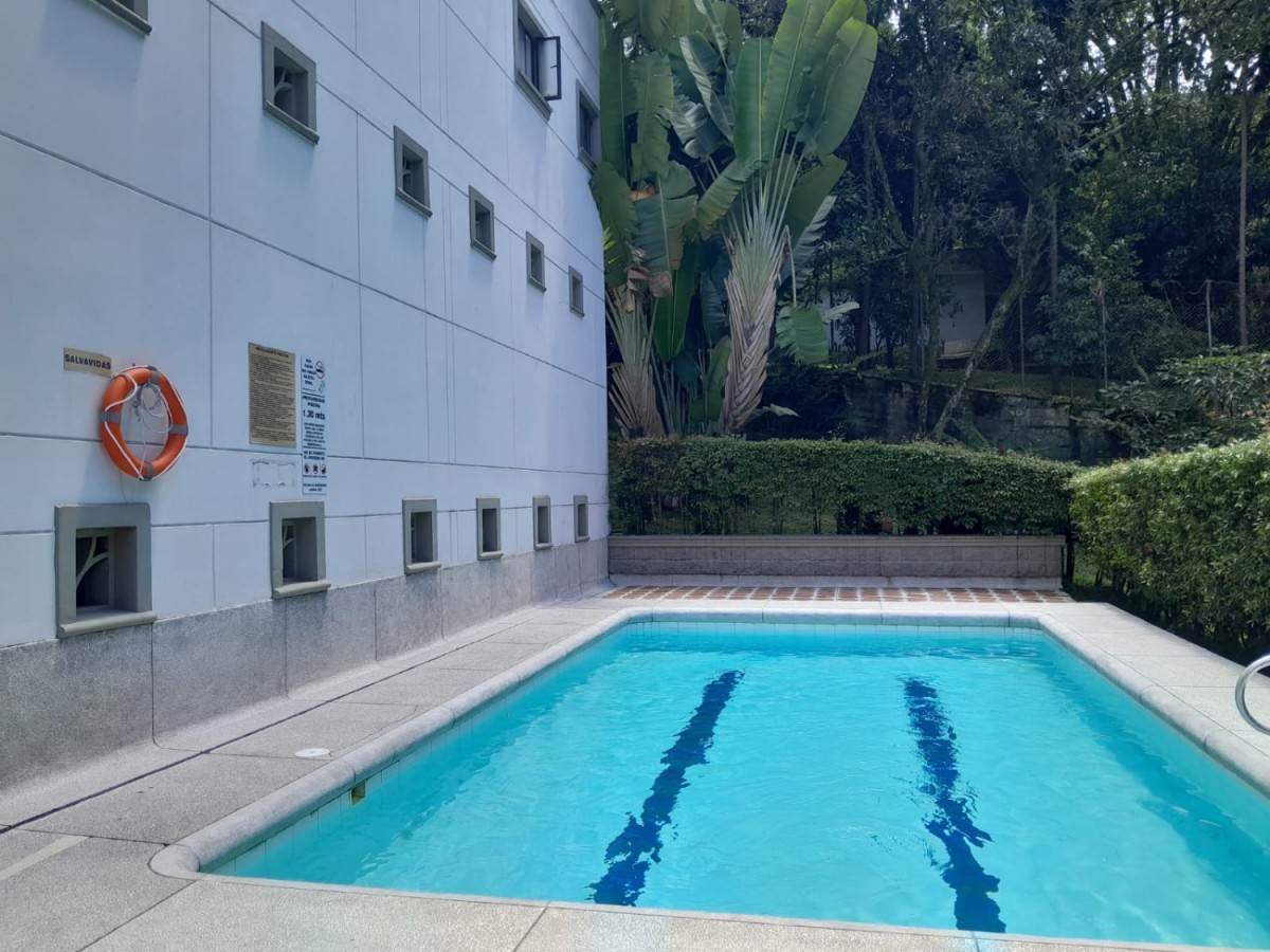 Apartamento en arriendo en Castropol, Medellín · foto 11 de 16