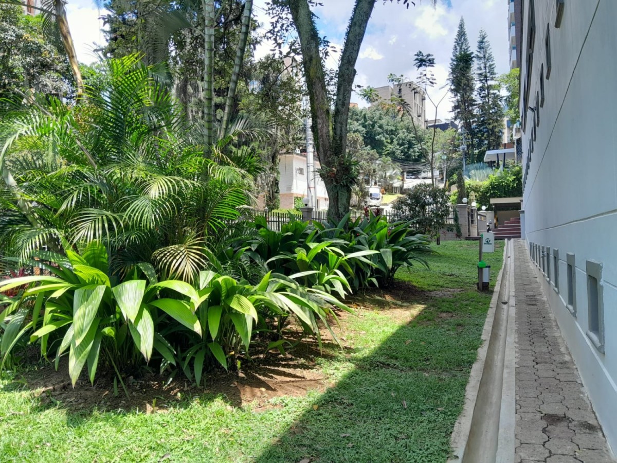 Apartamento en arriendo en Castropol, Medellín · foto 12 de 16