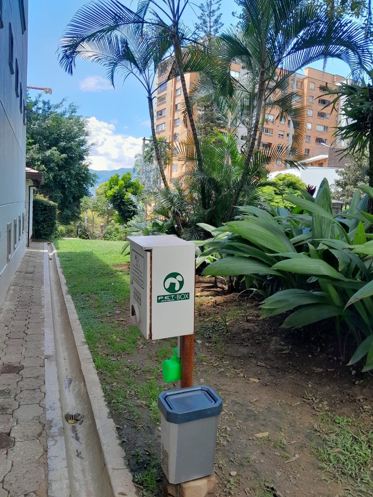 Apartamento en arriendo en Castropol, Medellín · foto 14 de 16