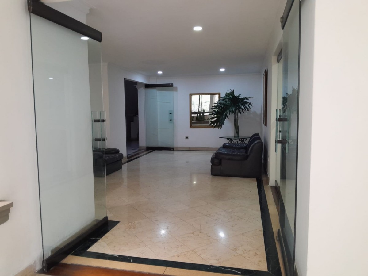 Apartamento en arriendo en Castropol, Medellín · foto 15 de 16
