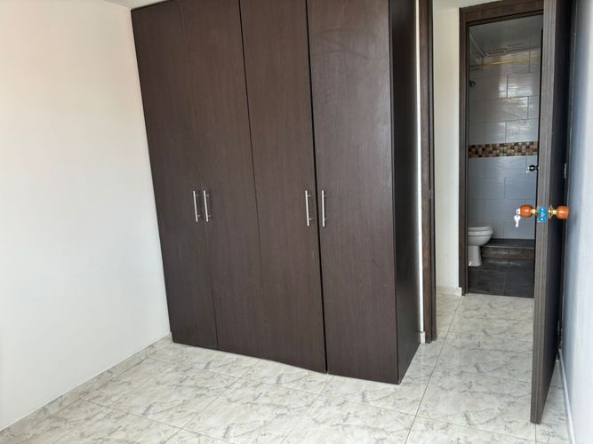 Apartamento de 3 alcobas en venta en La Prosperidad, Madrid, 57 m² · foto 5 de 12