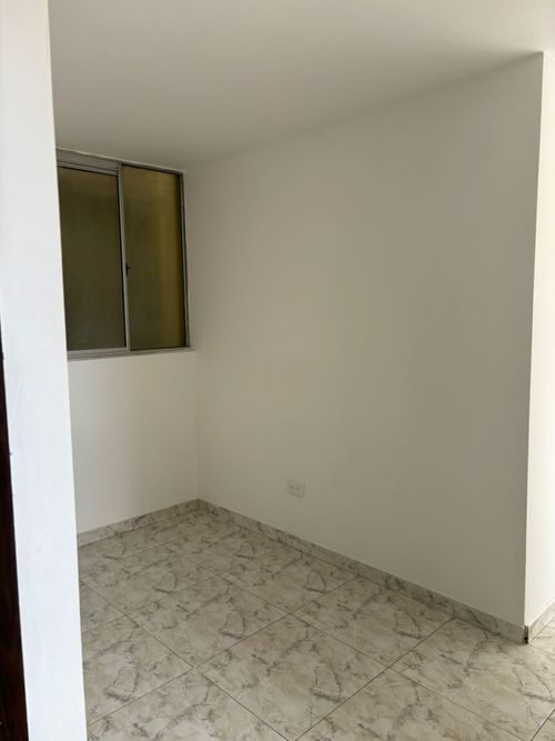 Apartamento de 3 alcobas en venta en La Prosperidad, Madrid, 57 m² · foto 7 de 12