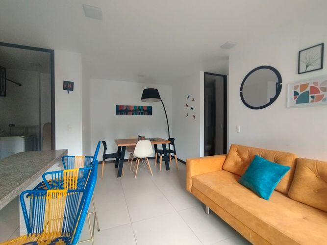 Apartamento de 2 alcobas en arriendo en El Poblado, Medellín, 67 m² · foto 3 de 15