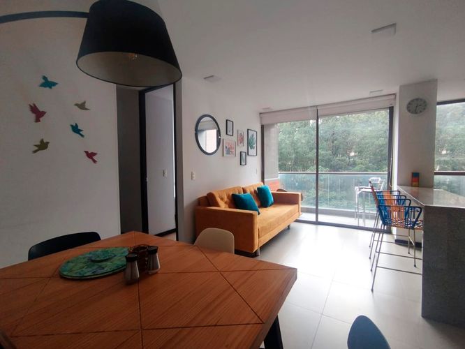 Apartamento de 2 alcobas en arriendo en El Poblado, Medellín, 67 m² · foto 6 de 15