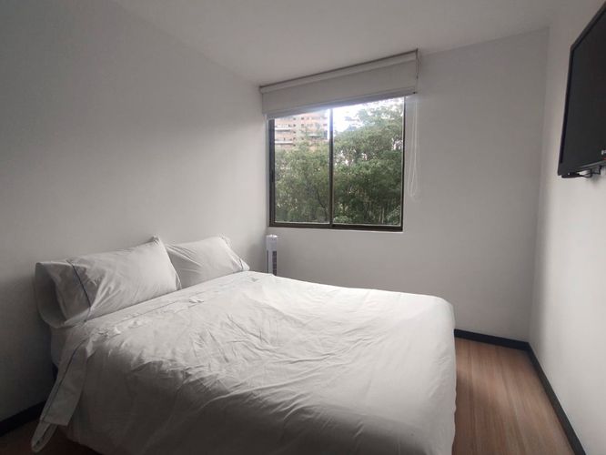 Apartamento de 2 alcobas en arriendo en El Poblado, Medellín, 67 m² · foto 10 de 15