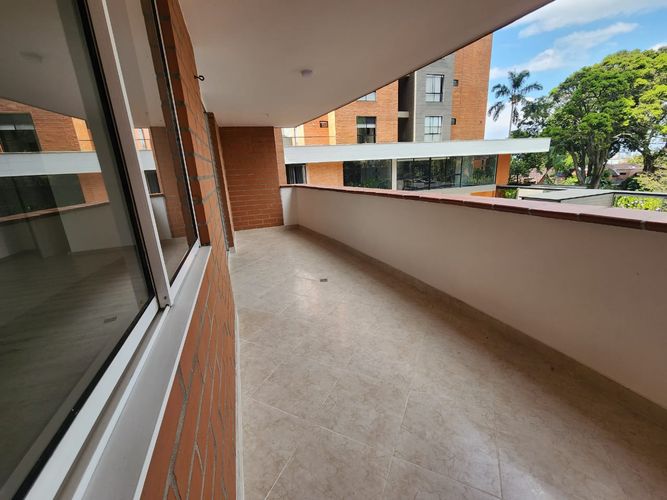 Apartamento de 5 alcobas en venta en Escobero, Envigado, 290 m² · foto 1 de 23