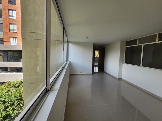 Apartamento de 5 alcobas en venta en Escobero, Envigado, 290 m² · foto 2 de 23