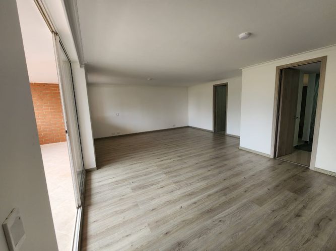 Apartamento de 5 alcobas en venta en Escobero, Envigado, 290 m² · foto 9 de 23