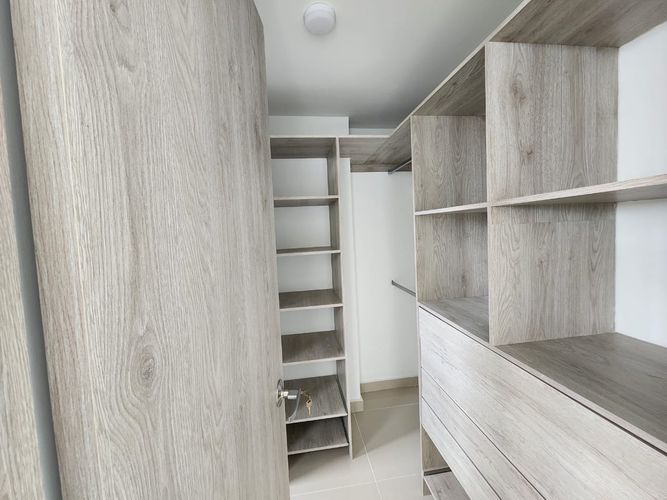 Apartamento de 5 alcobas en venta en Escobero, Envigado, 290 m² · foto 14 de 23