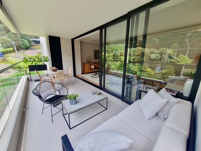 Apartamento de 3 alcobas en venta en Altos Del Poblado, Medellín, 132 m² · foto 5 de 24