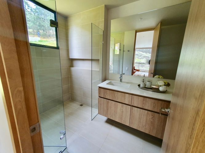 Apartamento de 3 alcobas en venta en Altos Del Poblado, Medellín, 132 m² · foto 13 de 24