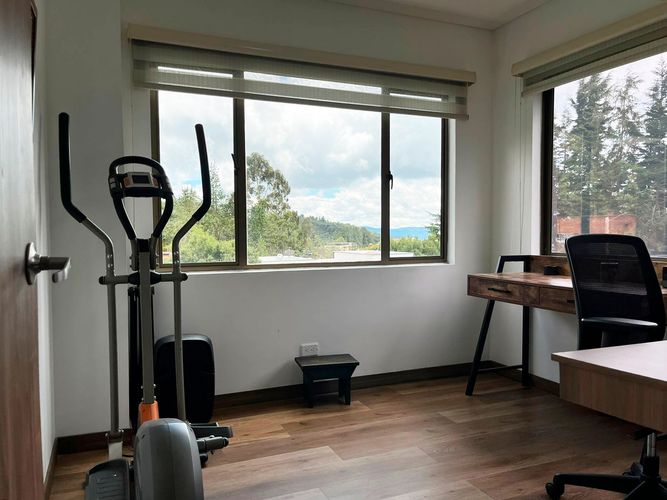 Casa de 3 alcobas en venta en Loma Del Chocho, Envigado, 325 m² · foto 11 de 20