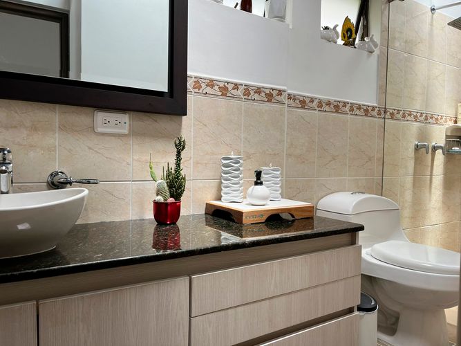 Casa de 3 alcobas en venta en Loma Del Chocho, Envigado, 325 m² · foto 18 de 20