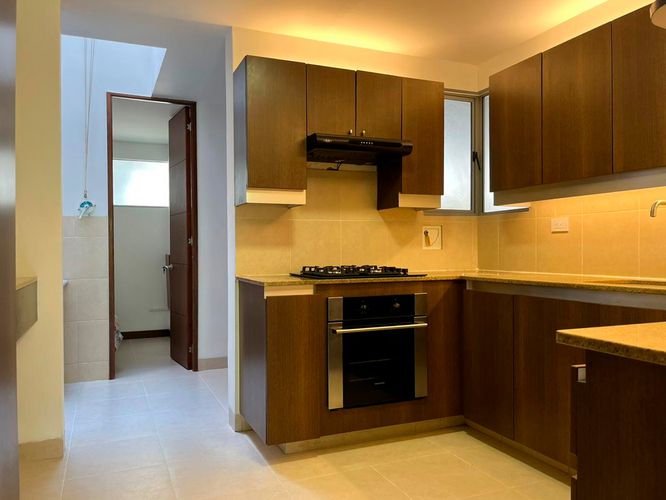 Casa de 4 alcobas en arriendo en Urbanización Las Cumbres, Envigado, 240 m² · foto 5 de 20