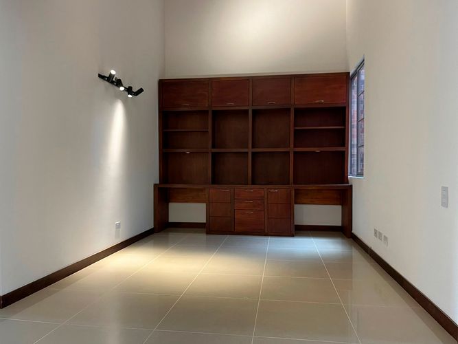 Casa de 4 alcobas en arriendo en Urbanización Las Cumbres, Envigado, 240 m² · foto 10 de 20