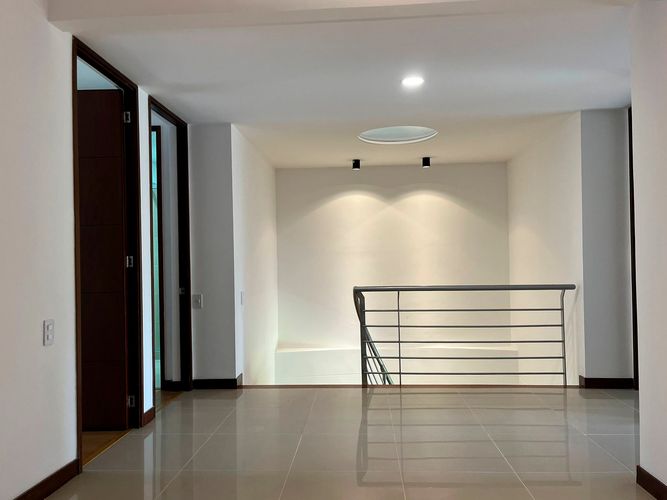 Casa de 4 alcobas en arriendo en Urbanización Las Cumbres, Envigado, 240 m² · foto 11 de 20