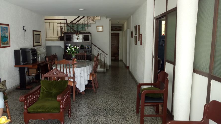 Casa de 6 alcobas en venta en San Francisco, Bucaramanga, 230 m² · foto 4 de 17