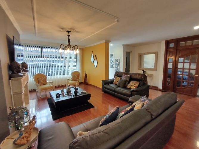 Casa de 4 alcobas en venta en Normandia Occidental, Bogotá, 353 m² · foto 5 de 24