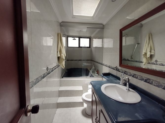 Casa de 4 alcobas en venta en Normandia Occidental, Bogotá, 353 m² · foto 11 de 24