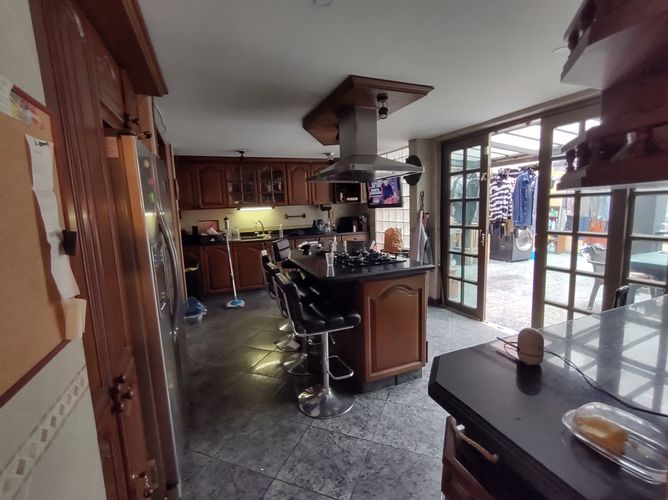 Casa de 4 alcobas en venta en Normandia Occidental, Bogotá, 353 m² · foto 22 de 24