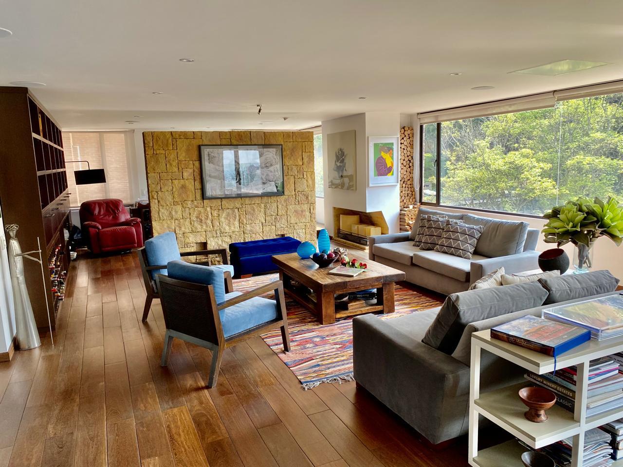 Apartamento en venta en Los Rosales, Bogotá · foto 3 de 24