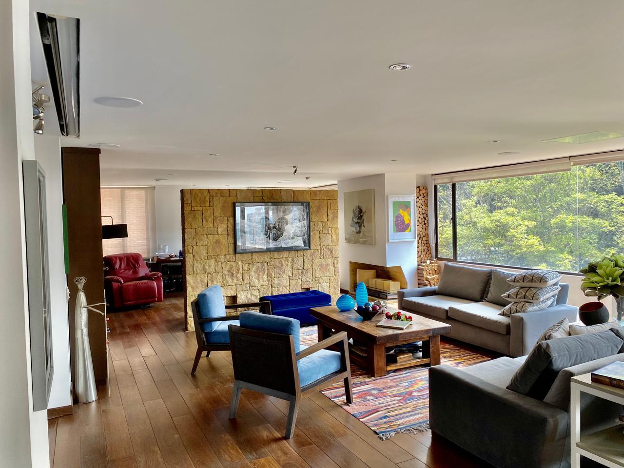 Apartamento en venta en Los Rosales, Bogotá · foto 4 de 24