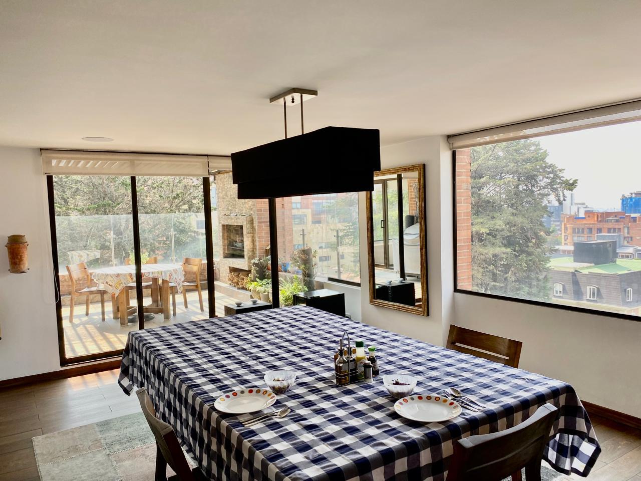 Apartamento en venta en Los Rosales, Bogotá · foto 6 de 24