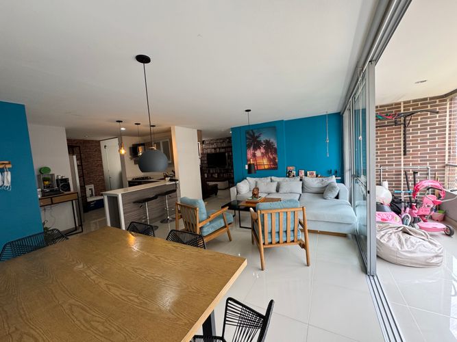 Apartamento de 3 alcobas en venta en Villa Carlota, Medellín, 121 m² · foto 4 de 11