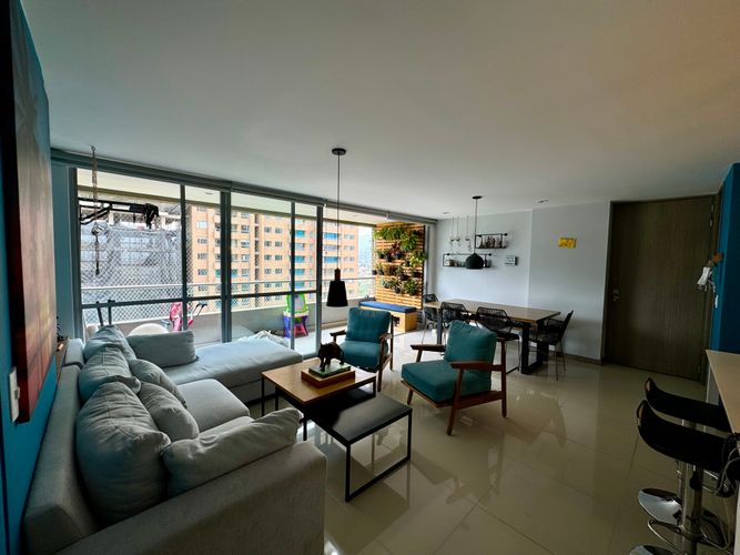 Apartamento de 3 alcobas en venta en Villa Carlota, Medellín, 121 m² · foto 6 de 11